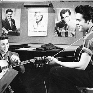 ABD’li efsane şarkıcı Elvis Presley’nin ünlü gitaristi Scotty Moore yaşamını