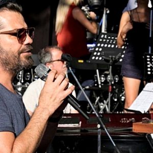 Şarkıcı Kenan Doğulu, “İhtimal” isimli yeni şarkısını ilk kez Harbiye