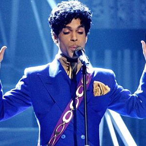 Geçtiğimiz yıl ani ölümüyle sevenlerini yasa boğan Amerikalı müzisyen Prince’ın