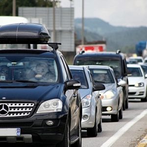 Ramazan Bayramı tatili için yolan çıkanlar, Bolu Dağı’nda yoğunluk oluşmasına