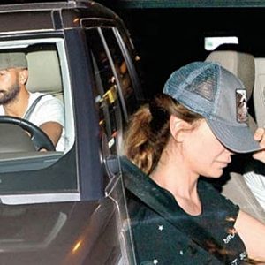 İlişkilerini gözlerden uzak yaşamayı tercih eden çift, Bebek sahilinde trafikte