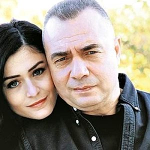 ‘Eşkıya Dünyaya Hükümdar Olmaz’ın yıldızları Deniz Çakır ile Oktay Kaynarca’dan