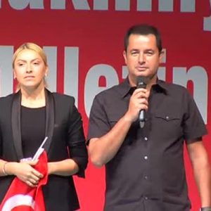 Sanat, spor ve televizyon dünyasının ünlü isimleri Kısıklı’da vatandaşlara destek