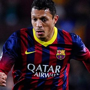 Beşiktaş Kulübü, Barcelona‘da forma giyen sol bek oyuncusu Adriano ile