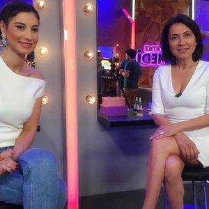 Ünlü oyuncu Asuman Dabak, Tv2’de yayınlanan sinema programı Film Koptu’ya