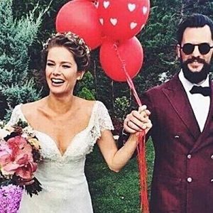 “Hayat Şarkısı” dizisinde Hülya karakterine hayat veren Burcu Biricik, dün