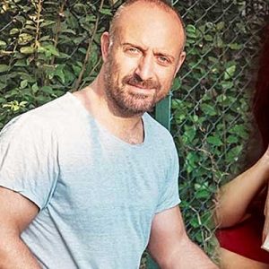 Bergüzar Korel ile Halit Ergenç’in başrollerini paylaştığı ‘Vatan Haini’ dizisi