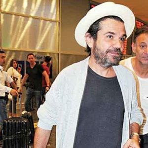 Beren Saat ile birlikte yaz başından itibaren ABD’deki evlerinde tatil