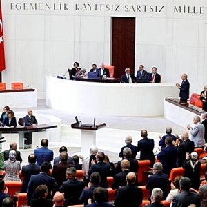 Meclis’te grubu bulanan 4 parti ortak bildiriyle İdlib saldırısını kınadı.