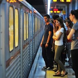 İstanbul Büyükşehir Belediyesi, devam eden demokrasi nöbetleri nedeniyle ücretsiz hizmet