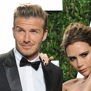 Senelerdir hiçbir fotoğrafında gülümsemeyen Victoria Beckham, son paylaştığı fotoğrafla takipçilerini