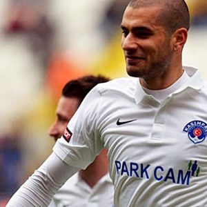 Galatasaray, Eren Derdiyok ile görüşmelere başladığını KAP’a bildirdi. İşte Galatasaray’ın