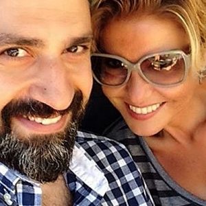 Ünlü haberci Erhan Çelik, Gülben Ergen ile evliliği üzerinden küçük