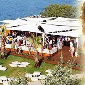 Bodrum’da Hadise’nin olarak bilinen fakat kardeşinin işlettiği “La Plaj”da 6