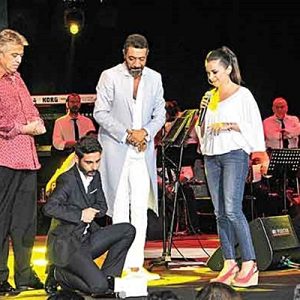 Ünlüleri şakalayan Demet Akbağ’ın hedefinde bu kez Hakan Altun vardı.