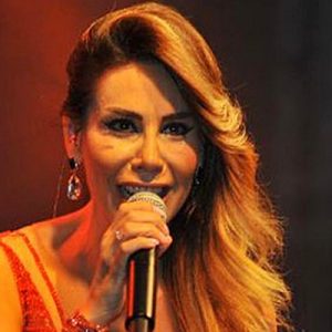 İzmir’in Menderes İlçesinde Sunis Efes Royal Palace’da sahne alan Linet,