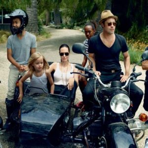 Birkaç gündür magazin gündeminde olan Angelina Jolie ve Brad Pitt