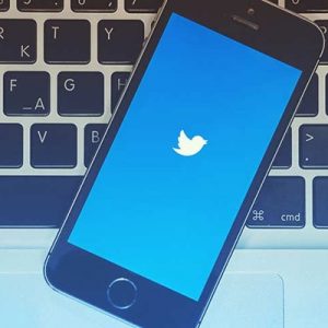 Bugüne kadar bir hayalet hesap gibi öylece duran Apple Twitter