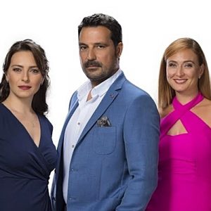 Kanal D’nin başrollerini Ayça Bingöl, Bülent İnal, Ceyda Düvenci, Sercan