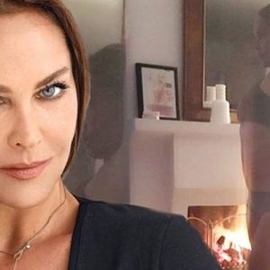 Hülya Avşar, 2017 yılında vizyona sürmeyi planladığı Selfie filminin çekimleriyle