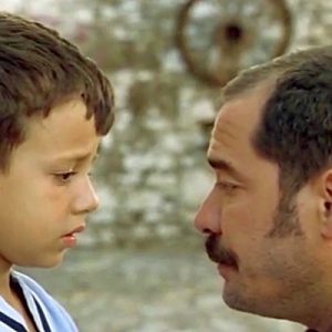 Sinemaseverlerin sürekli takip ettiği IMDB adlı internet sitesinde ilk defa