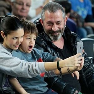 Ahu Yağtu, Cem Yılmaz’ın eski aşkı Lal Dedeoğlu ile Bebek’te