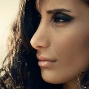 Ünlü şarkıcı İrem Derici, bugünkü görüntüsüne ulaşmak için 3 kez