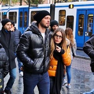 Murat Boz ve Aslı Enver, yaptıkları paylaşımlarla aşklarını bir kez