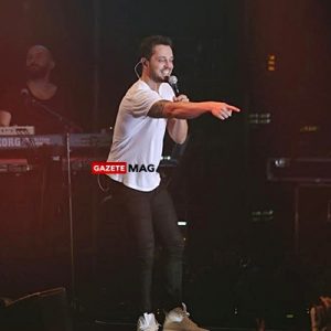 Murat Boz’un merakla beklenen Avrupa Turnesi önceki akşam Amsterdam Konseri