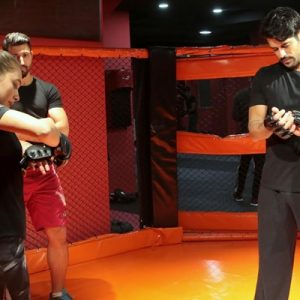 Kara Sevdalılar Kemal ve Nihan dizinin yeni bölümünde kick boks
