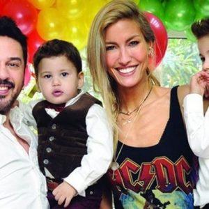 Ünlü model Çağla Şıkel, Uzay ve Kuzey için okul arayışına