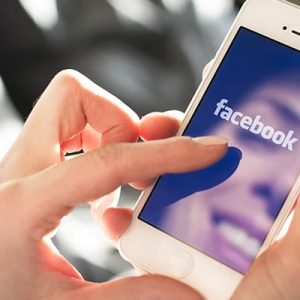 Facebook, insanların gözetlenmesine ve takibine yönelik veri paylaşımı yapmayacağını resmen