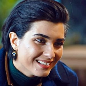 Cesur ve Güzel’in Sühan’ı şarkı söyledi, sosyal medyada olay oldu.