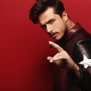 Türk Pop Müziği’nin başarılı isimlerinden Gökhan Keser, DMC etiketiyle çıkan