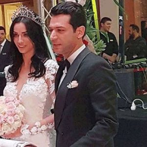 Dün akşam saatlerinde Türk ve Arap geleneklerine göre kına geceleri