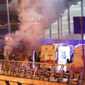 Hain saldırılarda 41 evladını şehit veren Türkiye yasa boğuldu. Başbakan