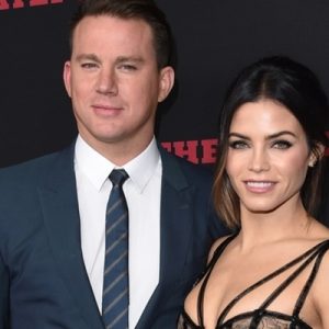 Hollywood’un tanınan aktörlerinen Channing Tatum, eşinin çıplak bir şekilde uyurken