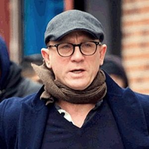 İngiliz aktör Daniel Craig, Ne York’ta sahnelenen ve başrolde yer