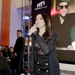 Önceki gün Forum Kayseri’de düzenlenen etkinlikte sahne alan Hadise çarpıcı