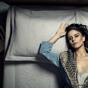 Ayrılık acısı çeken bir kadının yaşadığı depresyon hallerini, duygusal çöküntüyü