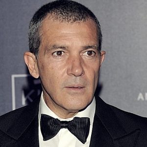 Ocak ayında spor yaparken kalp krizi geçiren oyuncu Antonio Banderas
