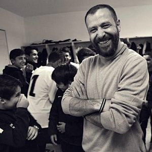 Bir daha dizilerde oynamayacağını açıklayan ünlü oyuncu Nejat İşler, hayranlarından