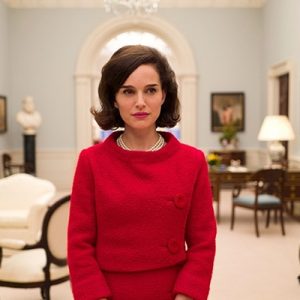 Jackie filmiyle beyazperdede boy göstermeye hazırlanan Natalie Portman, Hollywood’da cinsiyetler