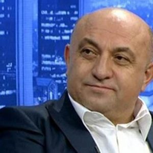 Beyaz TV’de yayınlanan Beyaz Futbol programı yorumcusu Sinan Engin’e flaş