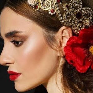 Geçen hafta Sony Music etiketiyle çıkardığı yeni albümü “Yine de