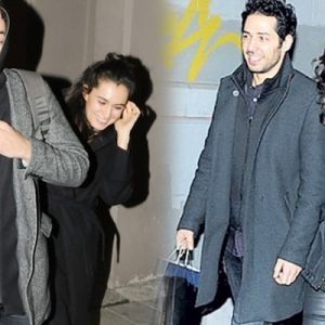 Bir sosyal sorumluluk projesinde konser verdikleri zaman tanışan ve aşk