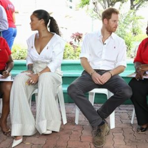 Dünyaca ünlü pop yıldızı Rihanna, Harvard Üniversitesi tarafından ‘Yılın En