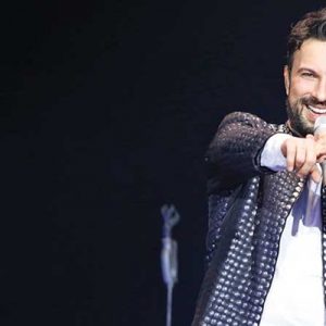 Volkswagen Arena’da Darüşşafaka yararına yapılan konserde sahneye çıkan Tarkan, “Yeni