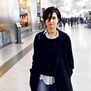 Ünlü oyuncu Tuuba Büyüküstün boşandıktan 14 gün sonra yeni sevgilisi