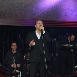 Ferhat Göçer Nossa Costa’da ki programına “Yıllarım gitti” parçası ile